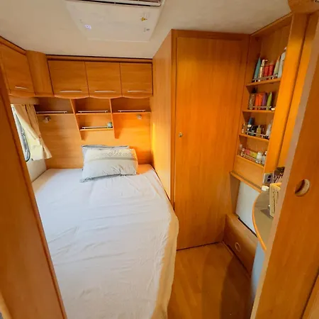Luxury Beachfront Bungaloo In Kavatsi Kemp